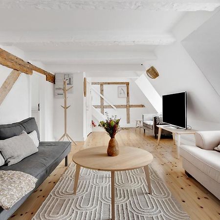Sanders Penny - Charming Three-Bedroom Apartment In The Middle Of Action コペンハーゲン エクステリア 写真