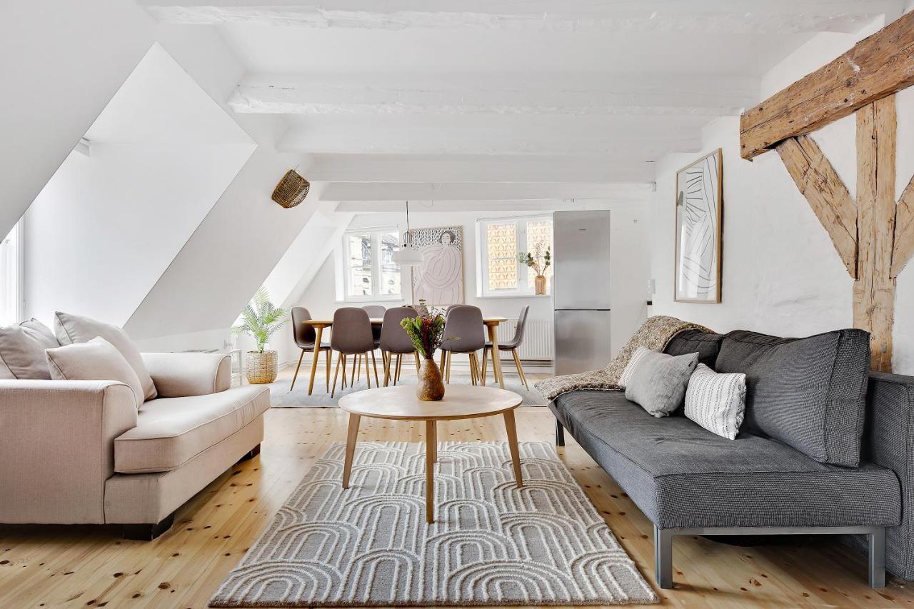 Sanders Penny - Charming Three-Bedroom Apartment In The Middle Of Action コペンハーゲン エクステリア 写真
